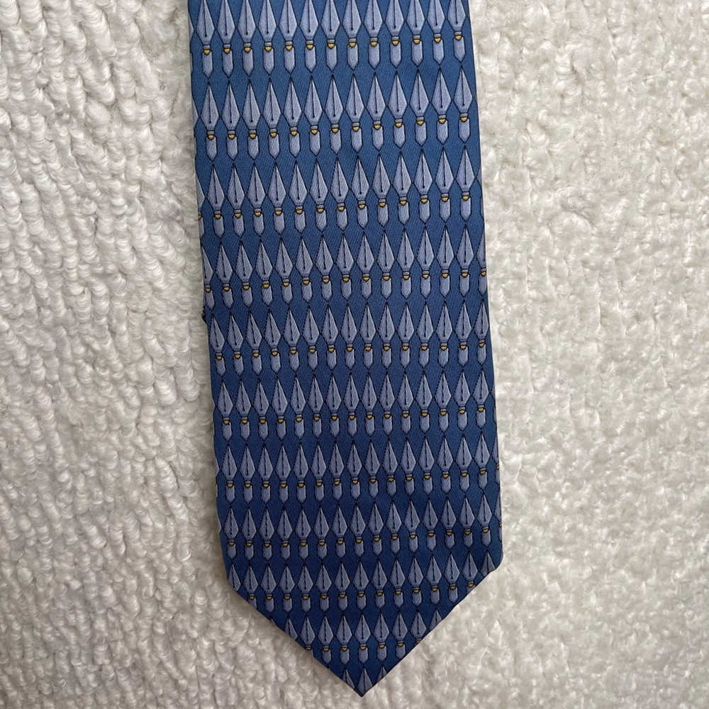 Gucci silk tie